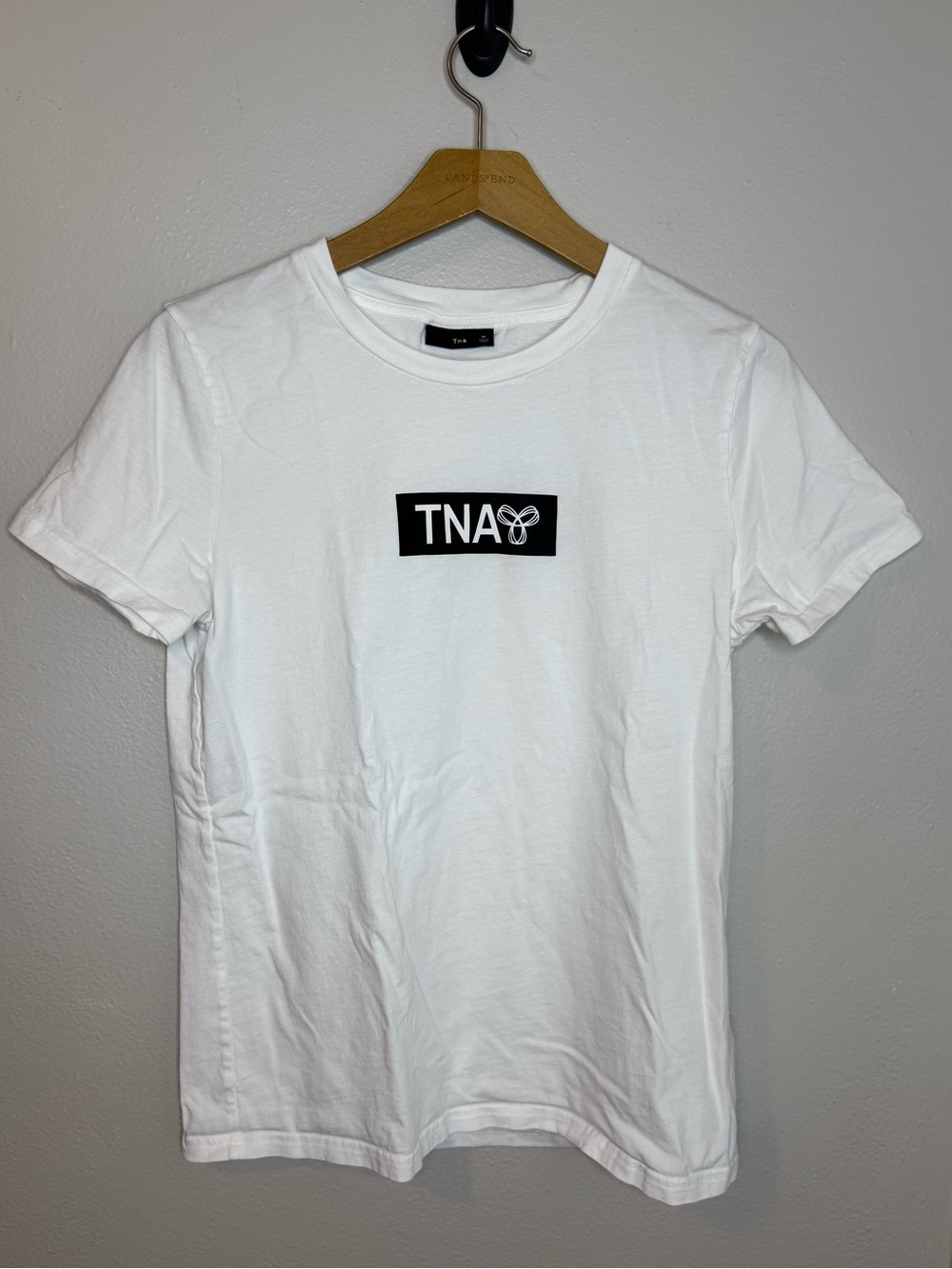 Aritzia Tna Black Box Logo Motto T-Shirt White Short Sleeve Tee